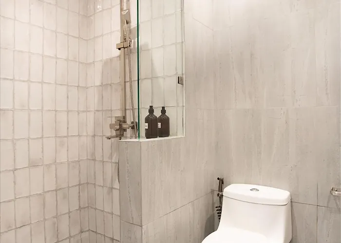 Enzos Pad At Avida Towers Riala It Park T4 3* 세부